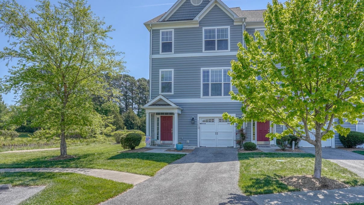 33832 Connecticut Ave