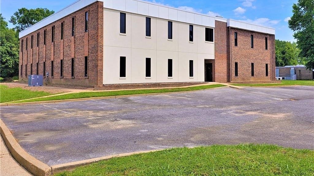 801 Executive Park Dr  