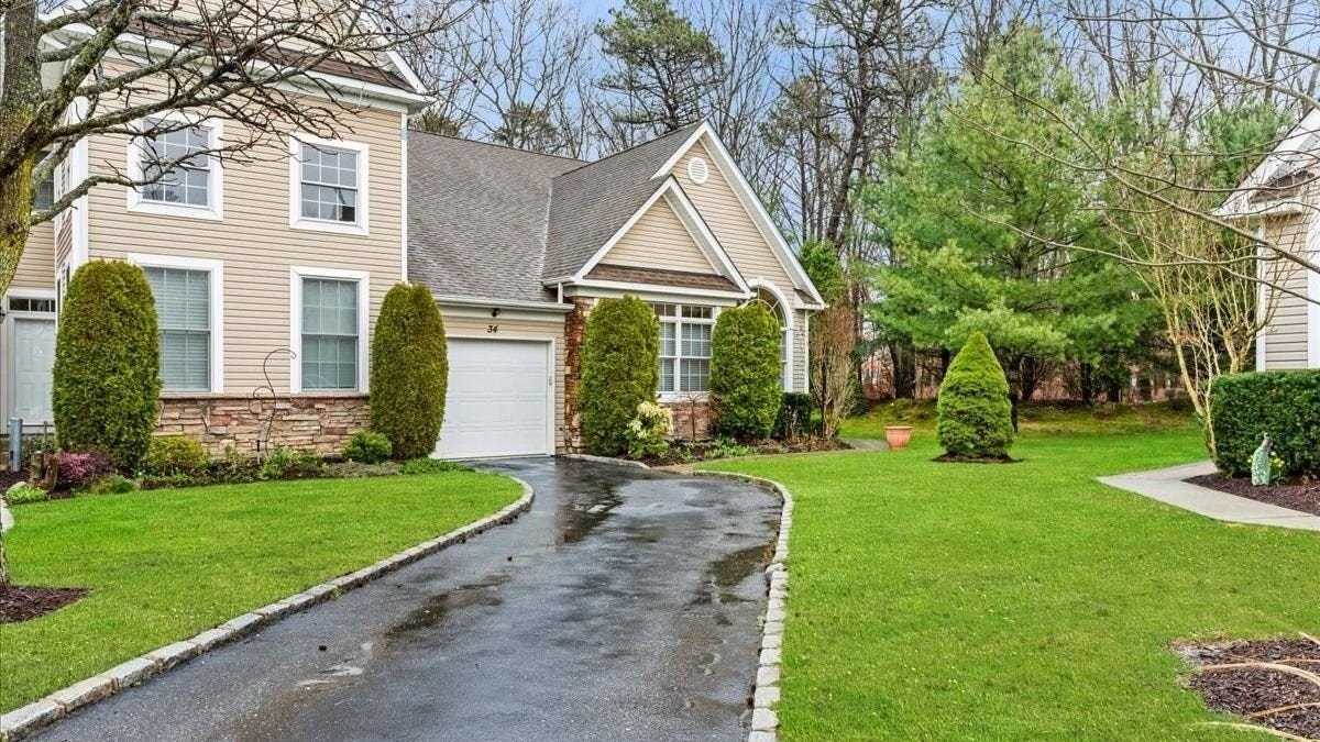 34 Eagle Cir  