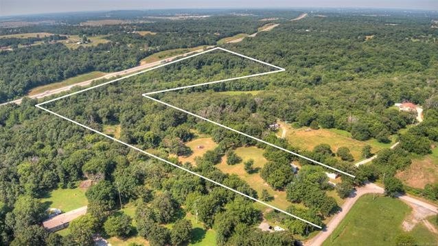 18202 E Oakridge Way  