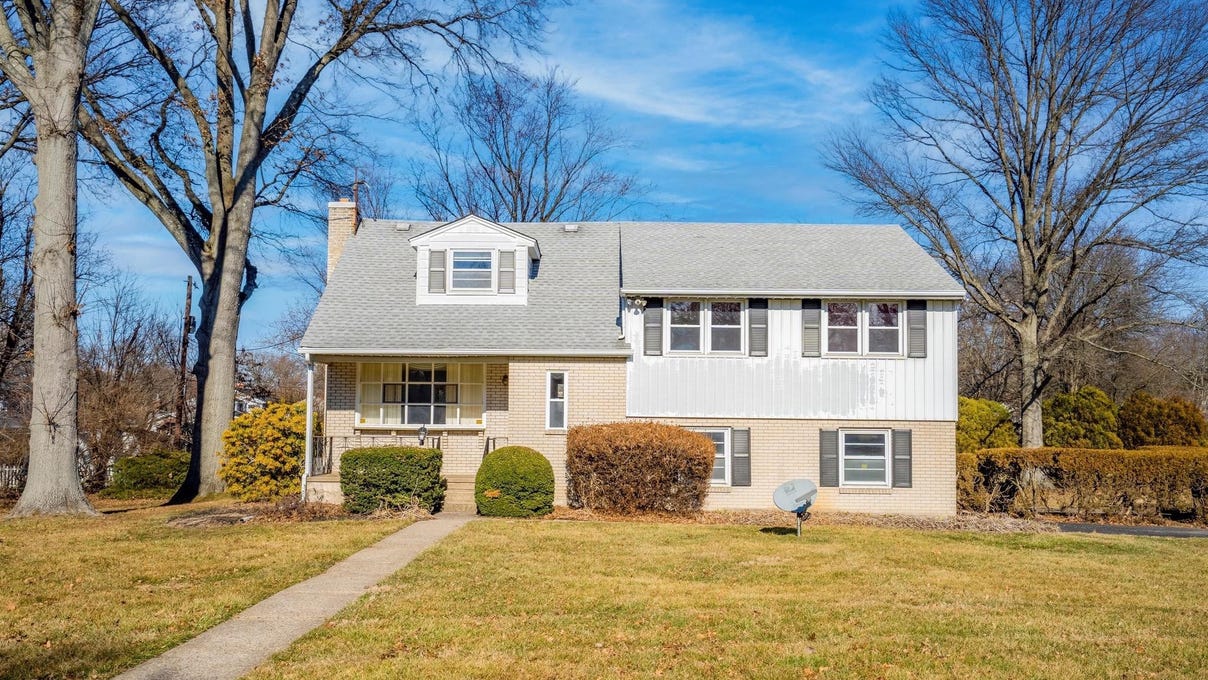 1201 ARDWAY ROAD, BLUE BELL, PA 19422 House for Sale