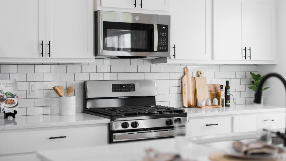 1264 South Broadview Ave  