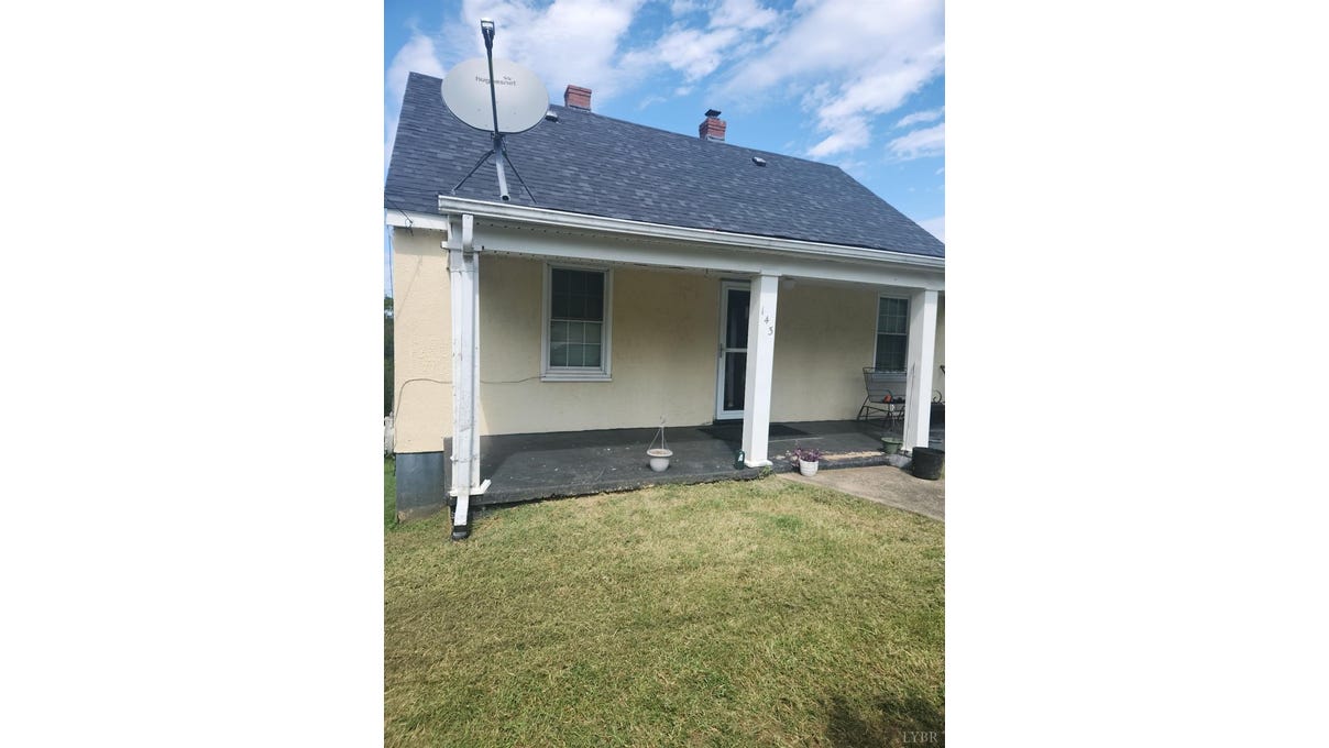 143 Spinner St  