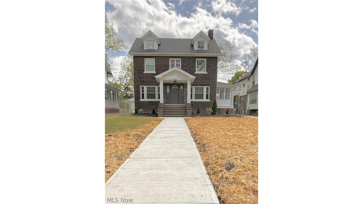 2462 Euclid Hts Blvd  