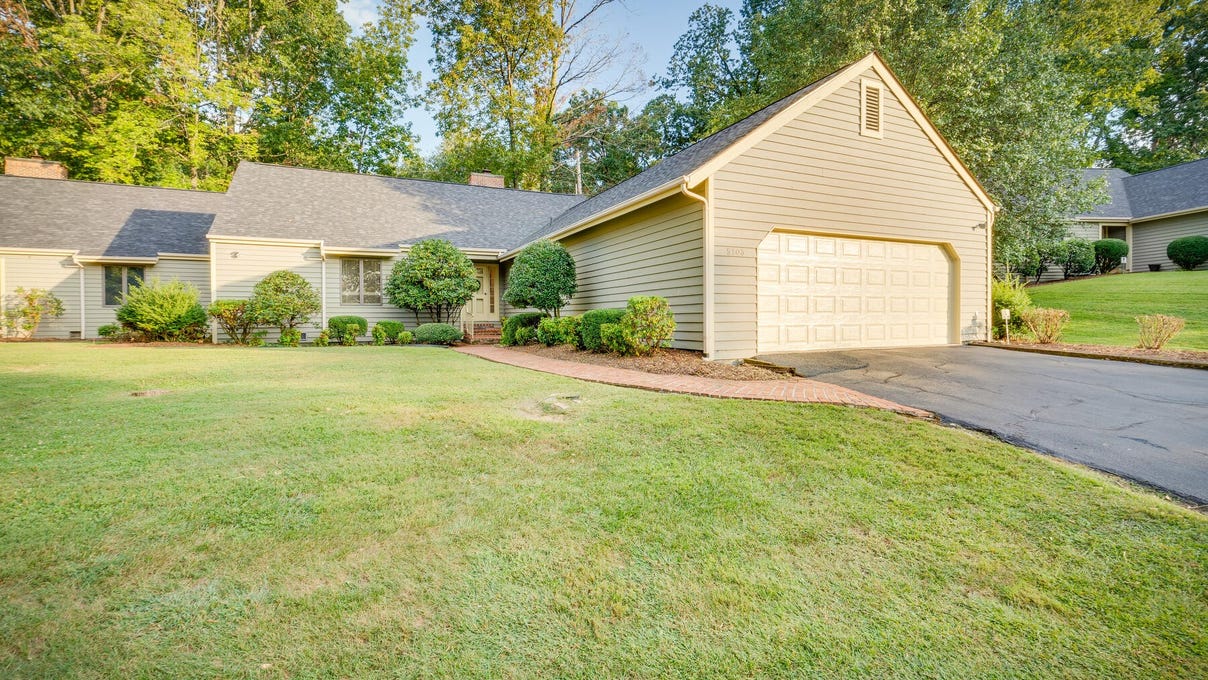 5103 UPPER LEDGES DR  