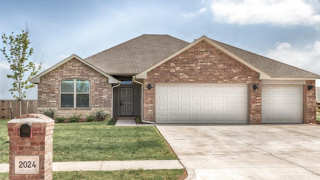 2024 W Black Powder Way  