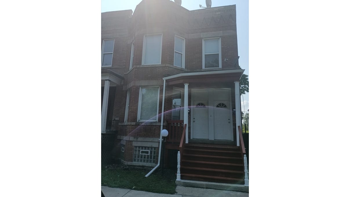 4338 S Princeton Ave  