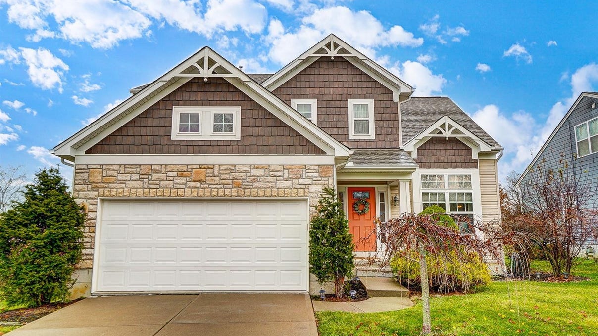 7216 Rolling Oaks Ct  