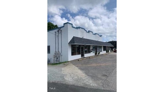 711 N Main St  