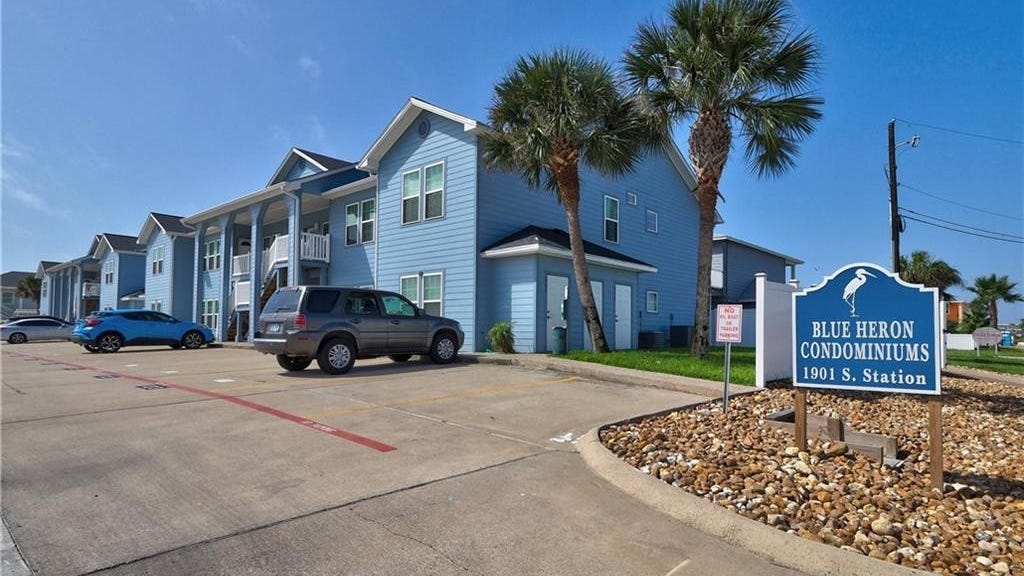 1901 S Station Blue Heron Condo