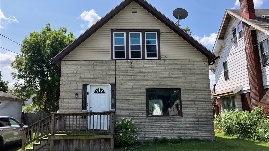 223 E Kline St  