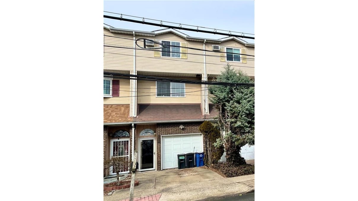 1051 West Fingerboard Road, Staten Island, NY 10304 House for Sale