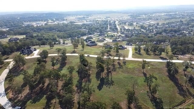 828 Ridgeview Dr  