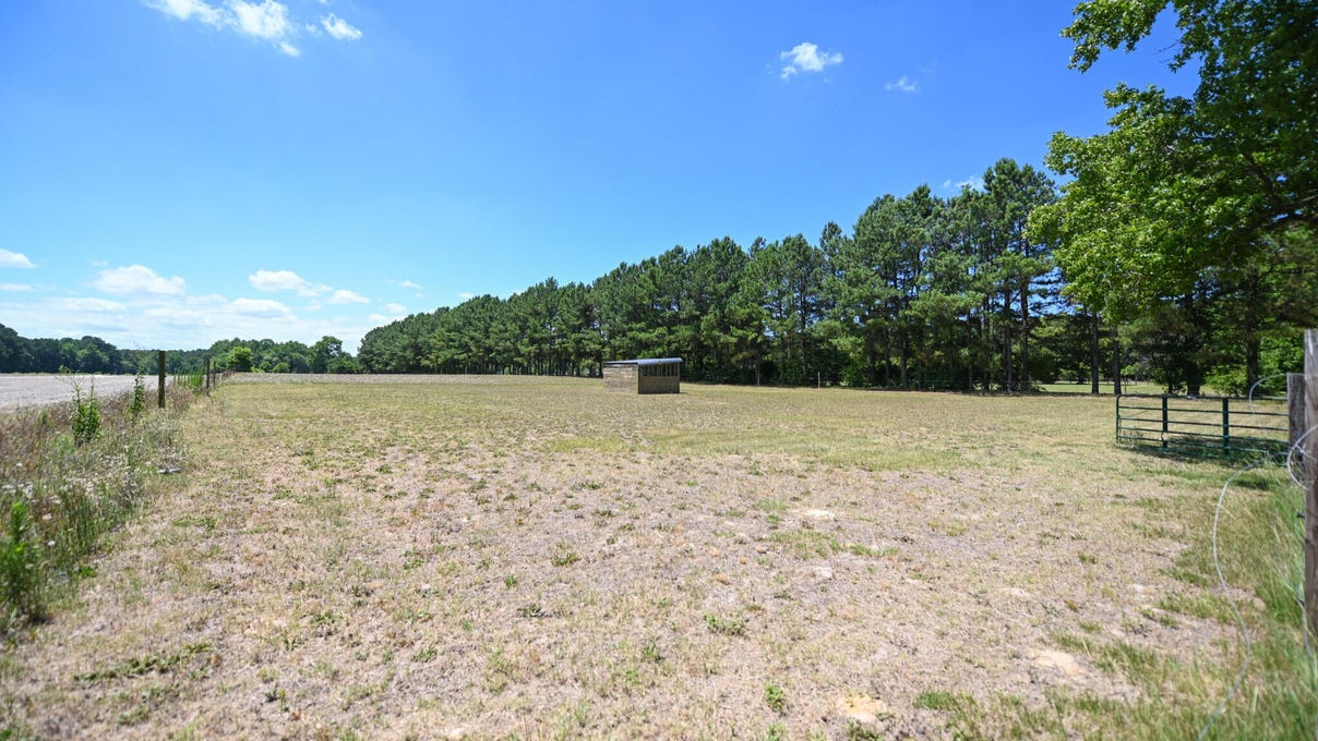 270 Edwards Store Rd