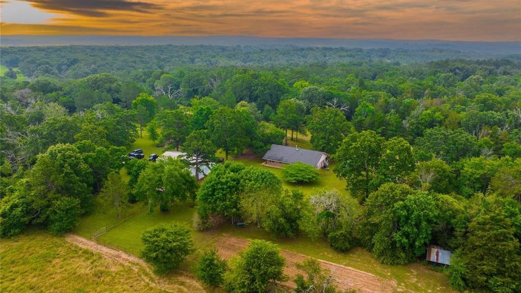 609 Anderson County Rd 2420  