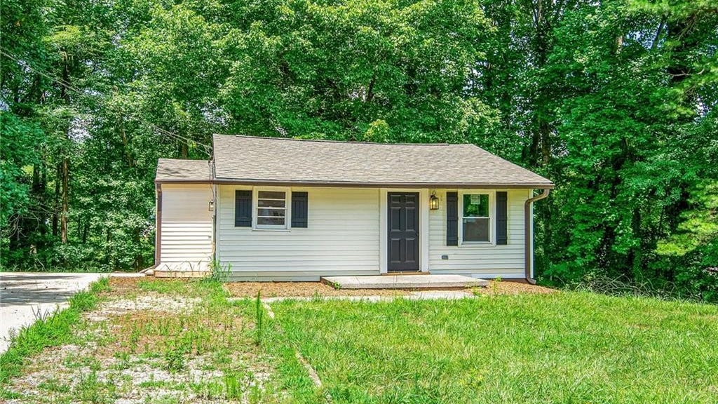 3767 1/2 Thomasville Rd  