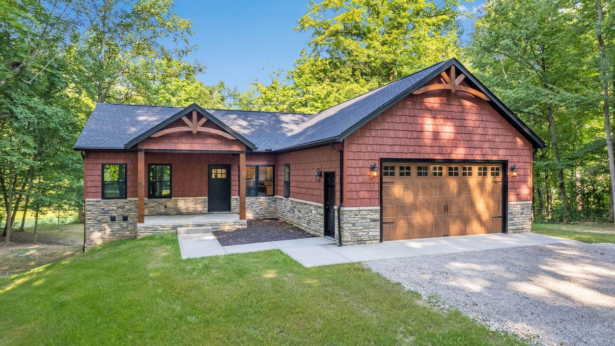 5444 Township Rd 103