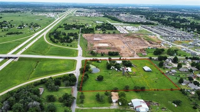 13415 E 126th St North  