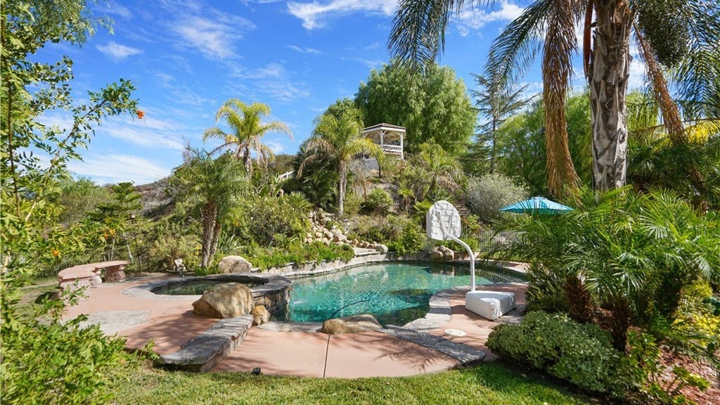 15325 Live Oak Springs Canyon Road, Canyon Country, CA 91387 House for