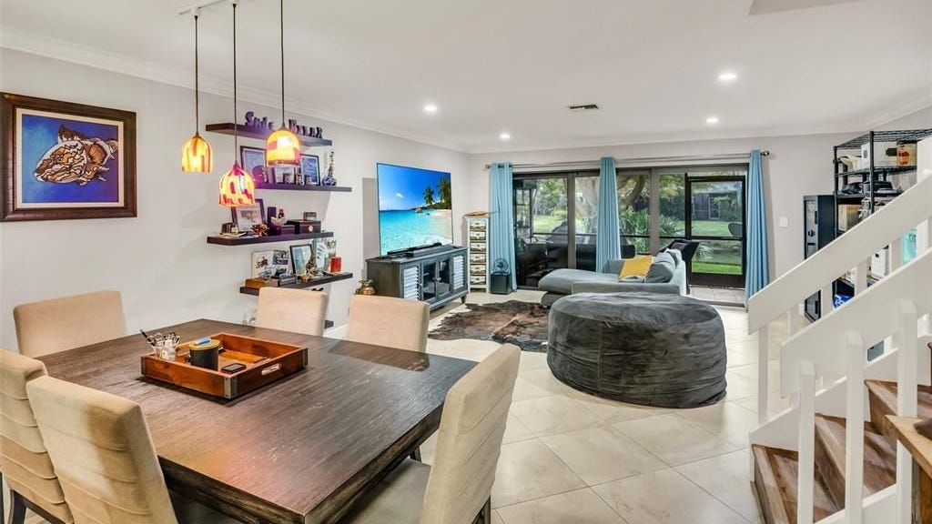 4361 Carambola Cir N  