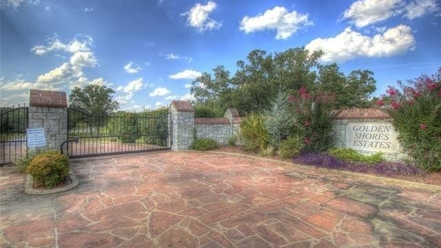 715 S 275th West Ave  
