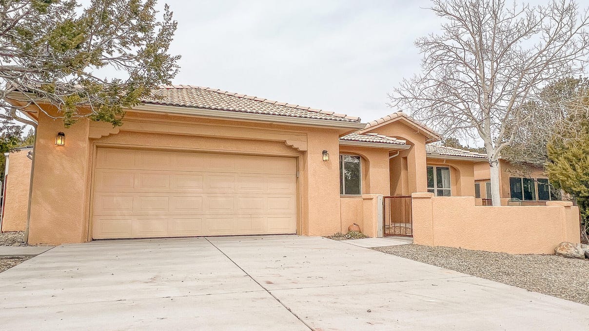 105 PAA KO Drive, Sandia Park, NM 87047 House for Sale