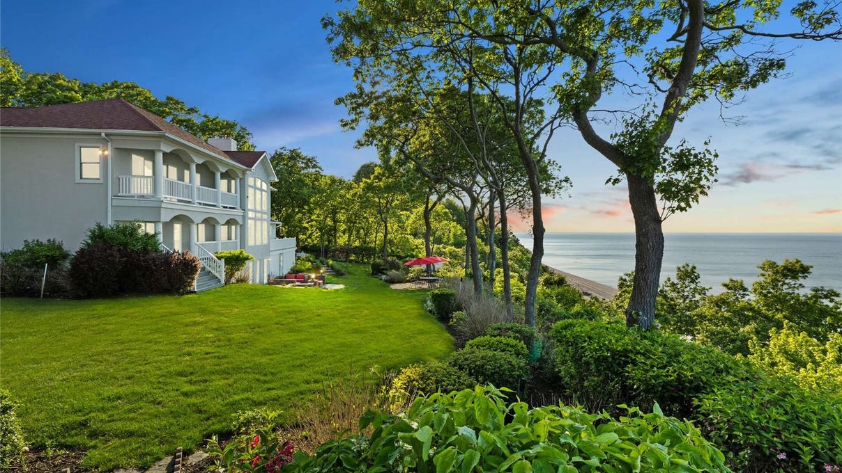 15 Stephans Path, Port Jefferson, NY 11777 House for Sale realestate