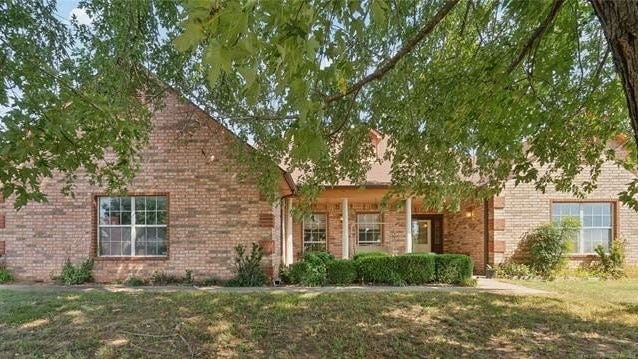 9601 S 282nd East Ave