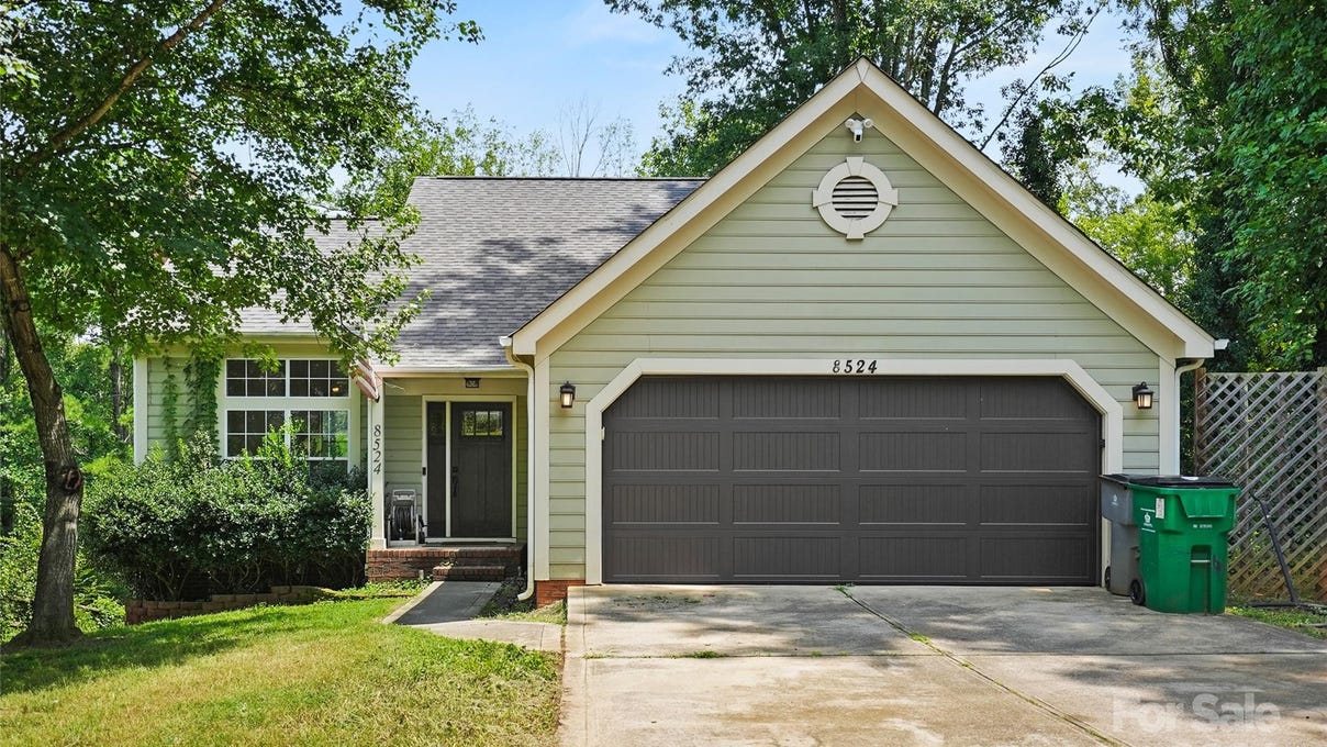 8524 Woodford Brg Dr  