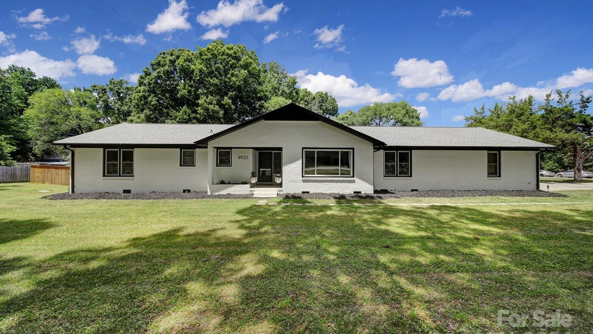 8925 Robinson Church Rd  