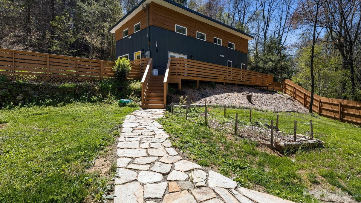 89 Flynn Br Rd  
