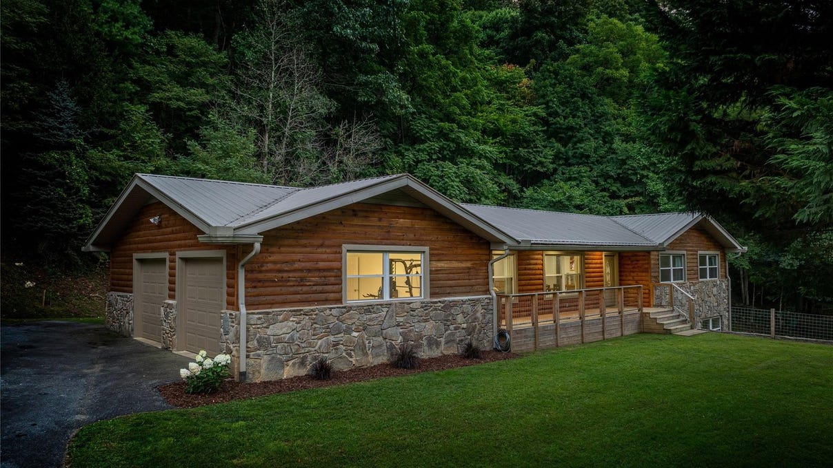 18 Upper Walnut Crk Rd  