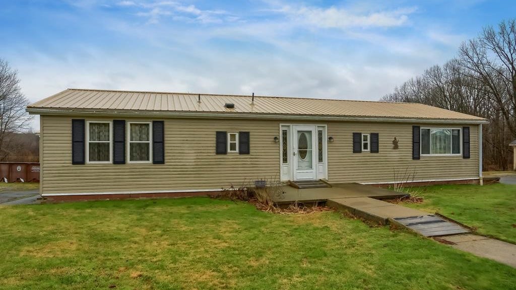 408 Old Route 8, Harrisville, PA 16038 House for Sale