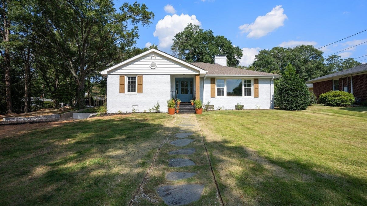 140 Twinbrook Dr  