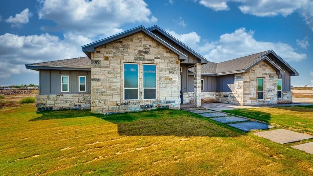 16361 N Horseshoe Dr  