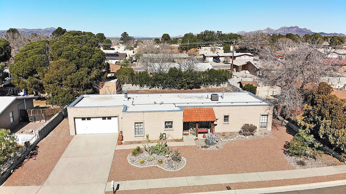 611 Hansen Avenue, Las Cruces, NM 88005 House for Sale