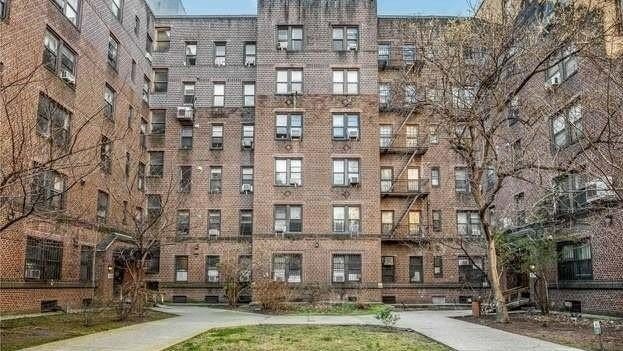 42-20 Kissena Blvd  
