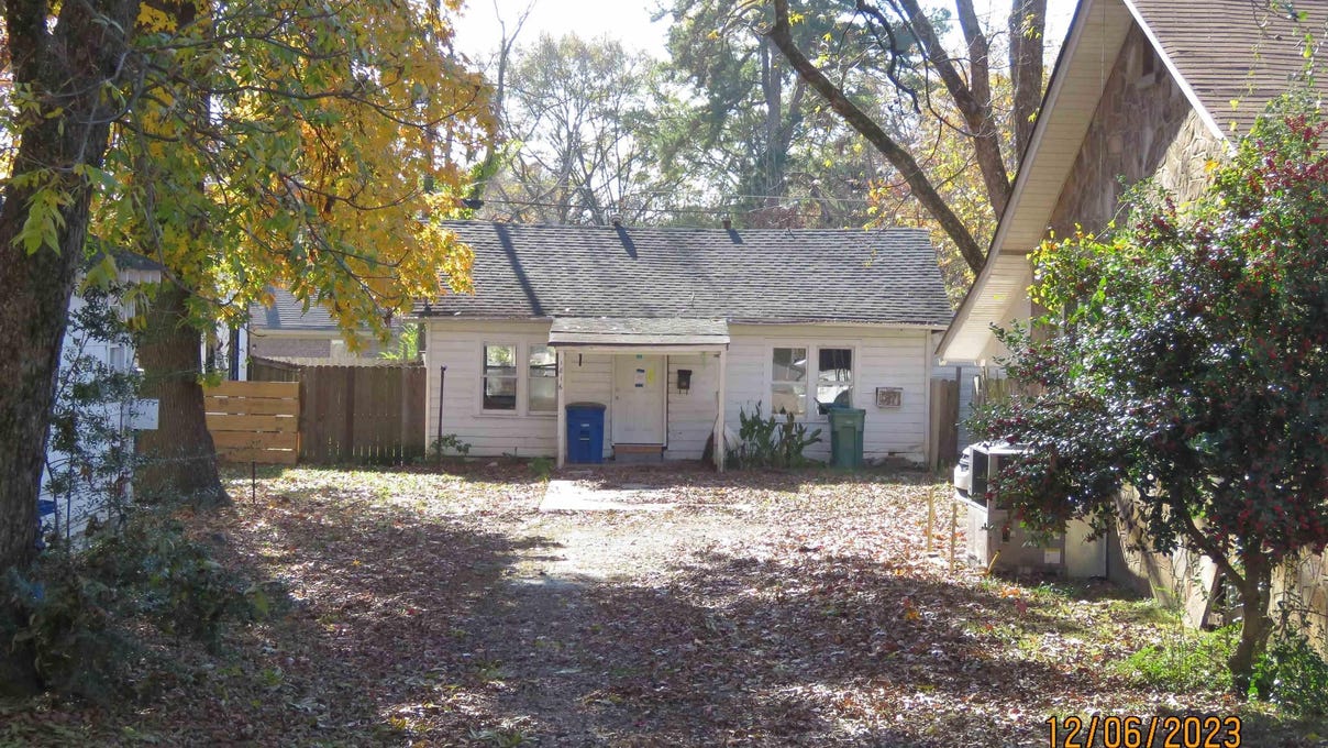 1816 W Short 17th St  