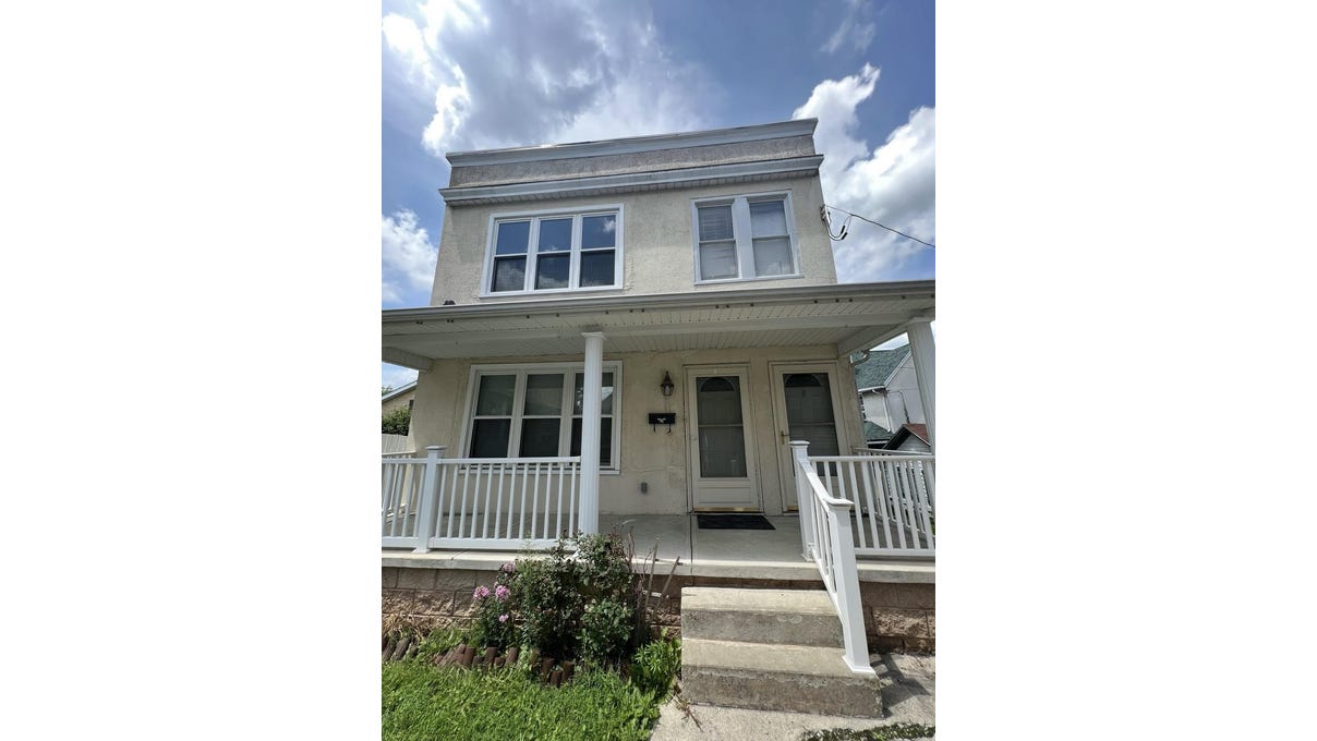 323 N Blakely Street Rear