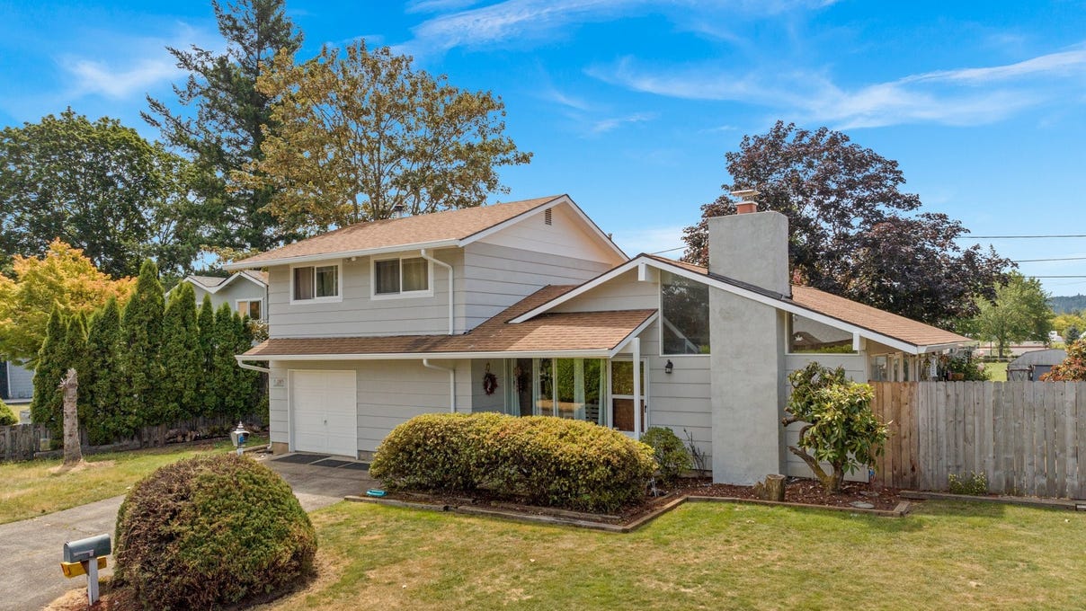 12836 SE Gladstone St  