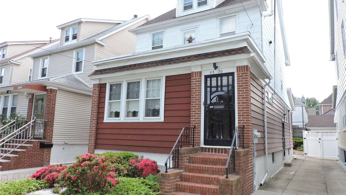 6330 84th Place, Middle Village, NY 11379 Townhouse for Sale