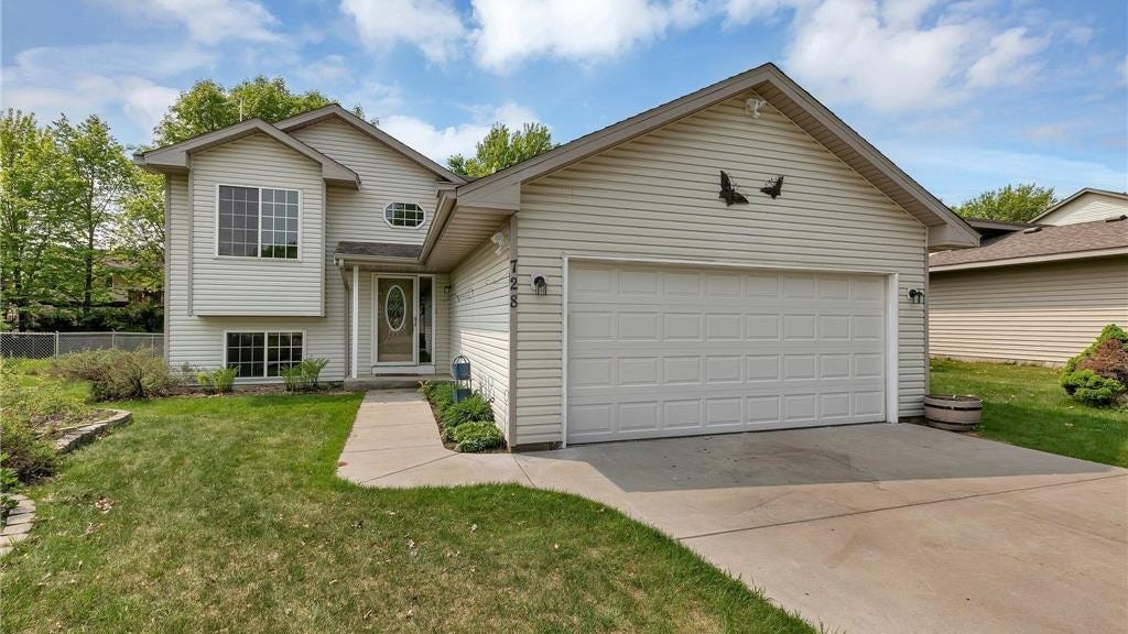 728 Sunwood Park Drive, Waite Park, MN 56387 House for Sale