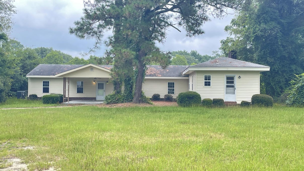 1873 Old Mt Olive Hwy  