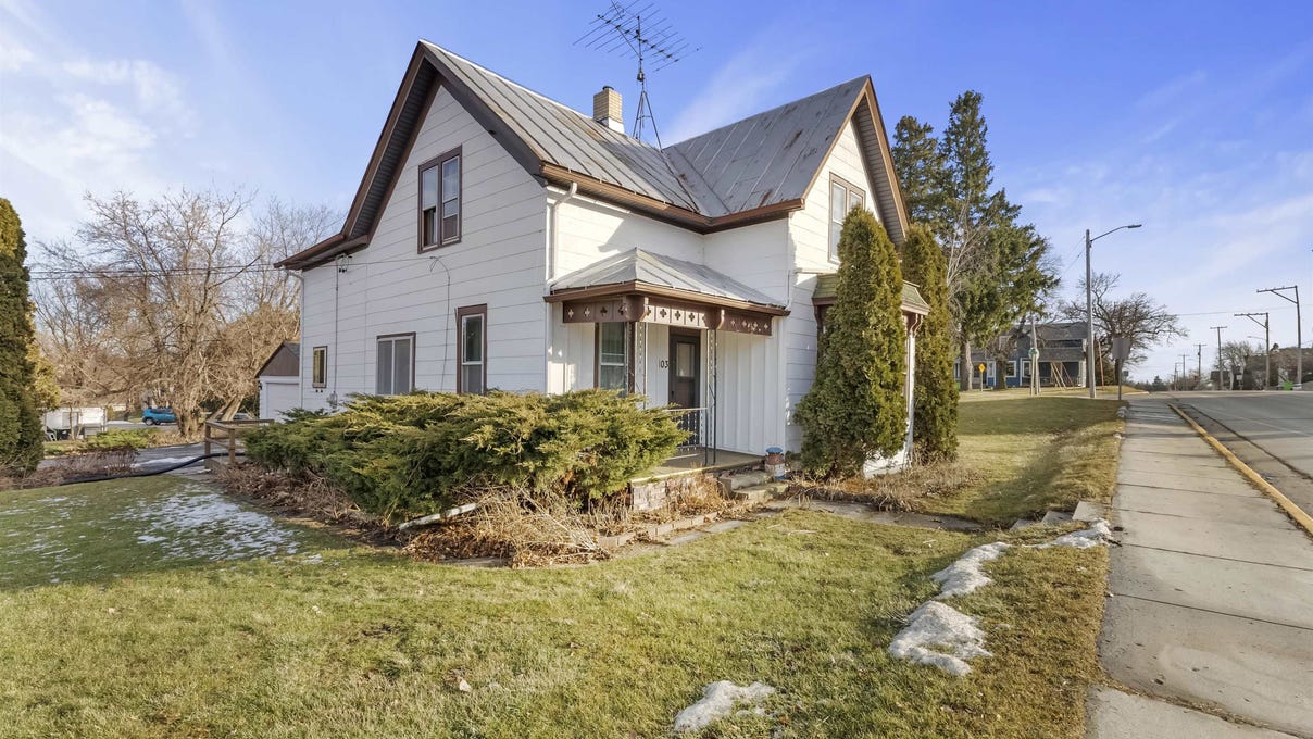 103 S Wisconsin Dr, Howards Grove, WI 53083 House for Sale realestate