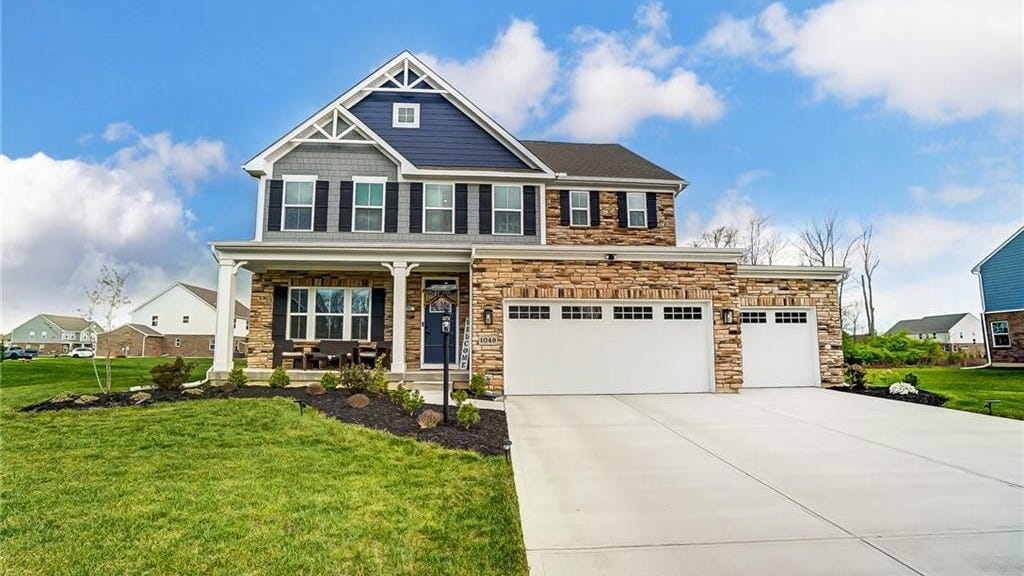 1049 Fairwater Spgs Dr  