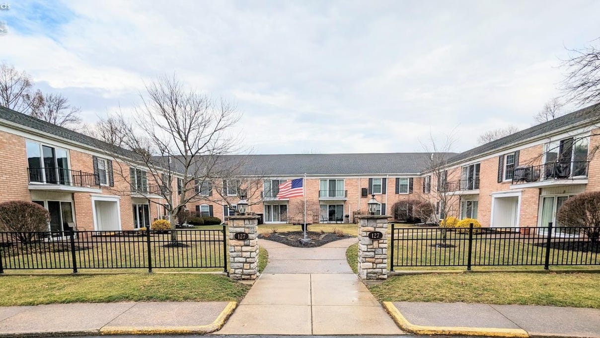 127 Stonyridge Drive, Sandusky, OH 448706611 Apartment for Sale