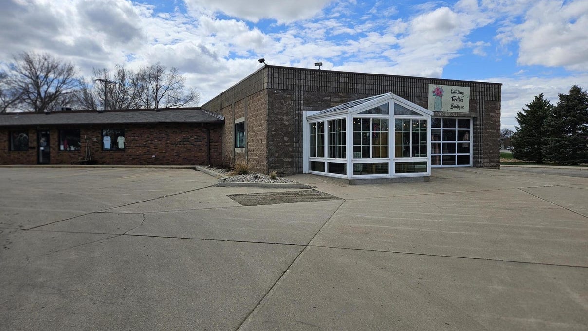 601 Riverside Dr  