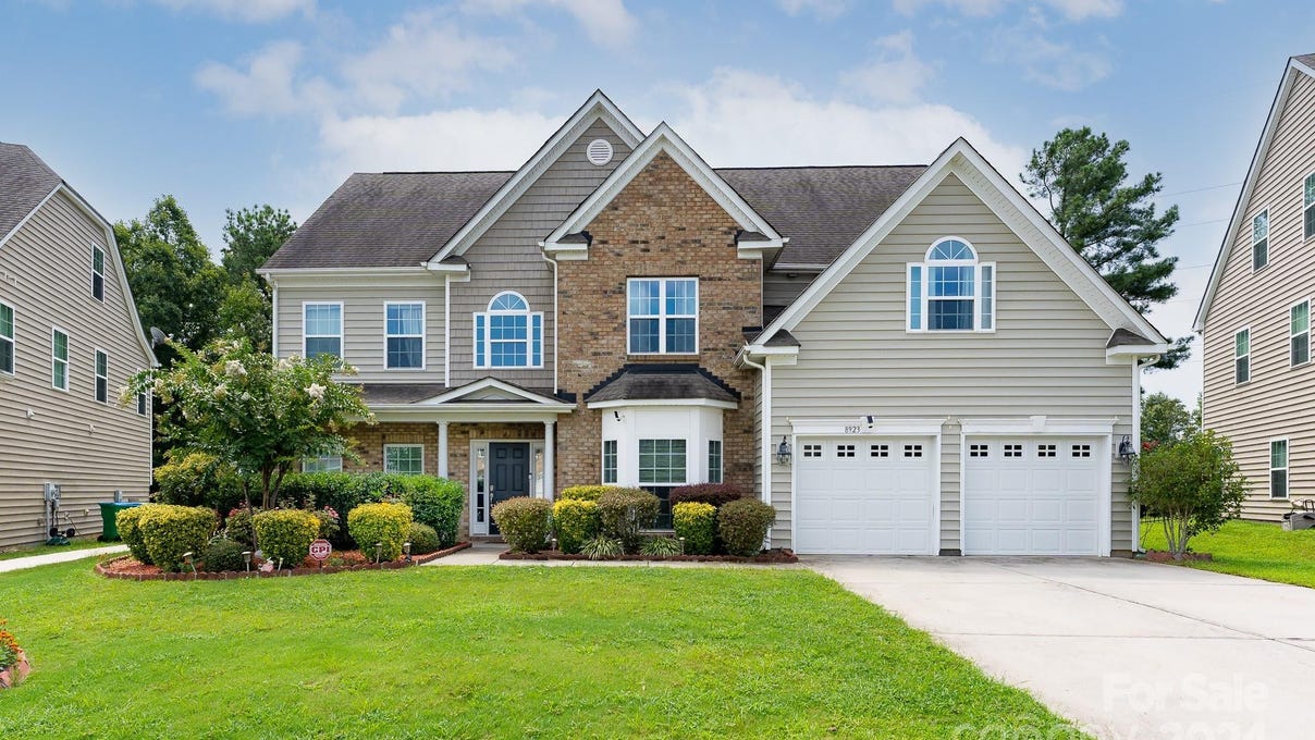 8923 Happiness Rd  