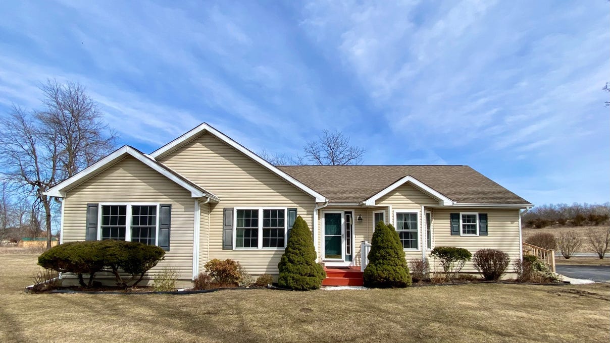 2 Keil Ct, Hudson, NY 12534 House for Sale