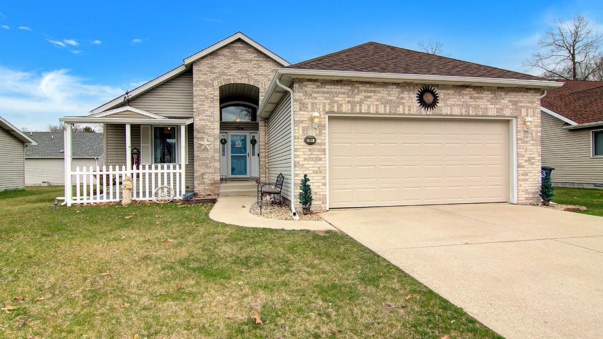 314 White Oak Drive, Michigan City, IN 463605394 House for Sale